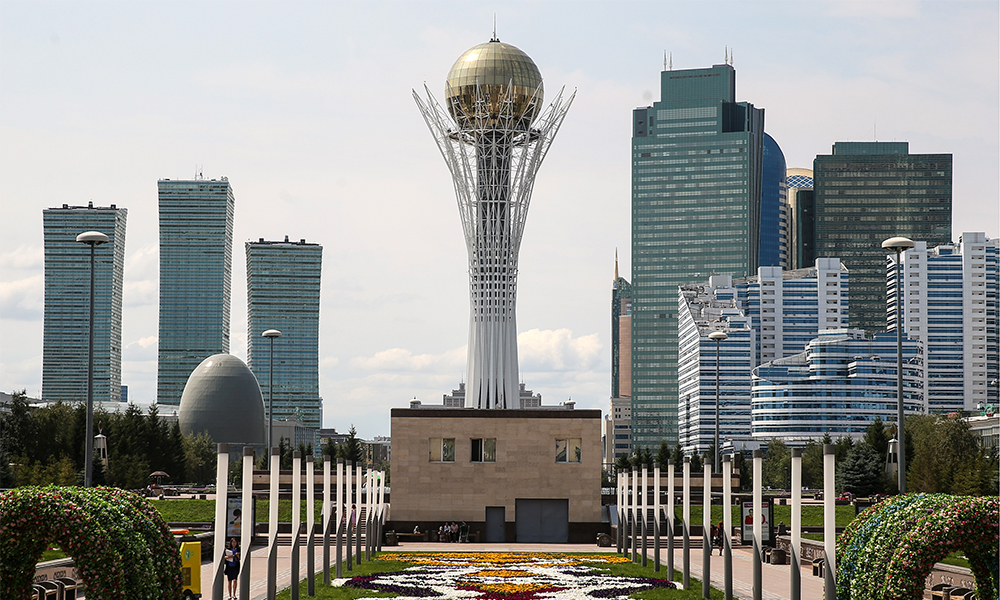Казахстан пригласил к себе 400 покинувших РФ компаний
