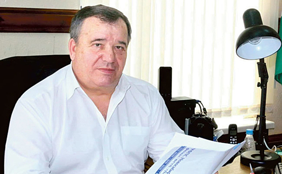 Почти 2 млн рублей задекларировал глава Усть-Таркского района