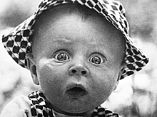 Водка, нож и рыбьи хвосты: самые дикие советы молодым родителям