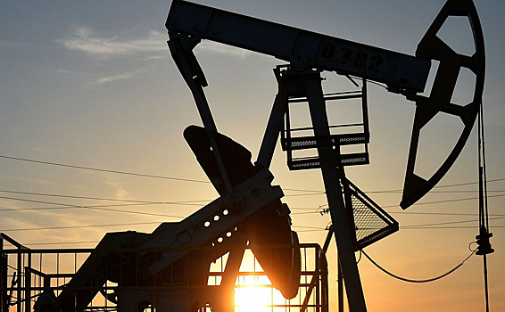 Цена на нефть достигла трехлетнего максимума