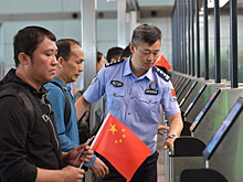 К охоте на облившего горячим кофе малыша присоединились китайские следователи