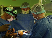 Московские врачи удалили из носа пациентки застрявшую 70 лет назад вишневую косточку