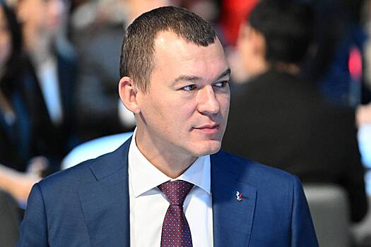 У министра спорта Михаила Дегтярева заметили часы как у Путина