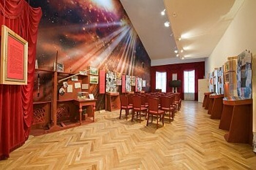 Дом-музей А.Л. Чижевского приглашает на выставку "Солнечная кисть"