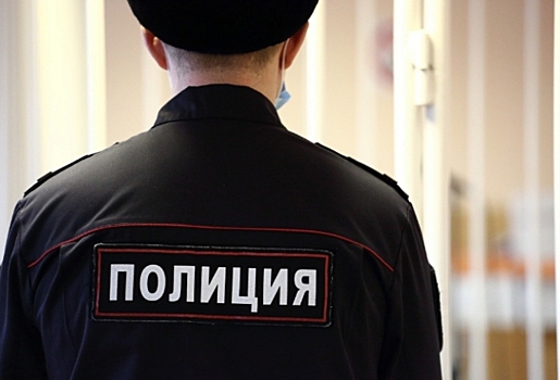 В Омской области у сельского бизнесмена изъяли поддельный алкоголь и сигареты на 2,4 млн рублей