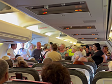 Туристам при вылете из Нячанга предложили освободить место депортированным