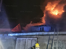 В Калуге ночью сгорел мебельный цех