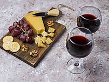 Пять частых ошибок в сочетании вина и сыра