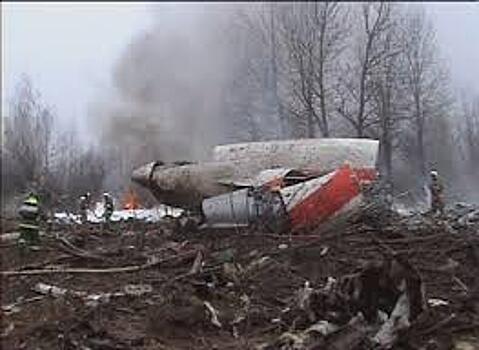 Крушение под Смоленском самолета с польским президентом : главные версии