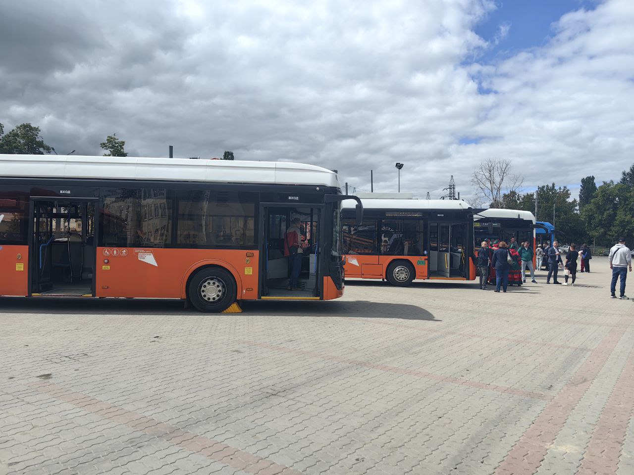Выставка и парад троллейбусов состоялись в Нижнем Новгороде