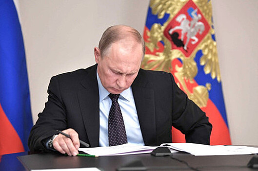 Путин изменил дату начала обороны Севастополя