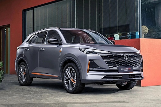 Дилеры начали получать кроссоверы Uni-S в топовой комплектации Tech Plus