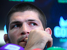 Нурмагомедова призвали отказаться от титула чемпиона UFC