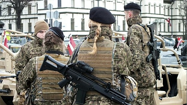 Датская разведка призвала власти отказаться от наушников с Bluetooth