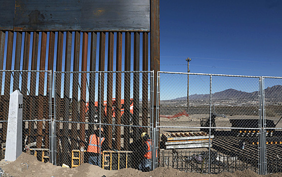 МВБ посчитало цену "стены Трампа" на границе с Мексикой