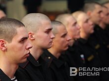 С начала года в российские воинские части прибыли почти 175 тыс. контрактников
