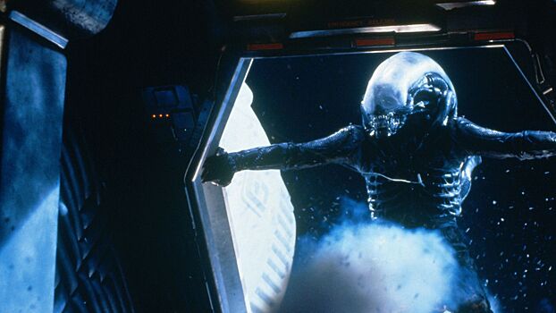 Сидни Чендлер сыграет в сериале по франшизе «Чужой»