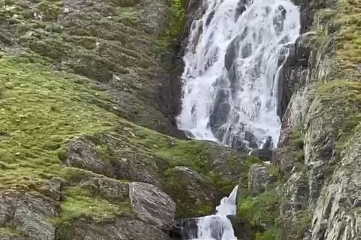 Курорт «Архыз» предложил выбрать название для водопада