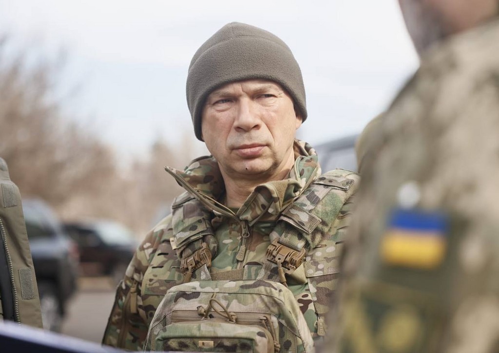 Сырский опровергает Зеленского: Коц о заявлениях Киева