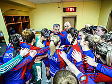 Подмосковные гандболистки начали с победы плей-офф чемпионата России