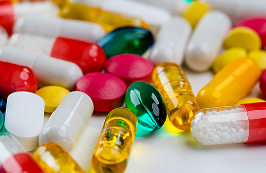 Онкопациенты просят фонд ОМС вернуть в список бесплатных лекарств шесть дорогостоящих препаратов
