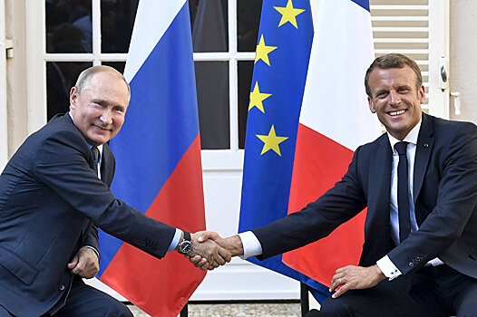 Le Monde (Франция): без России никуда, и Эммануэль Макрон не будет больше ее сторониться
