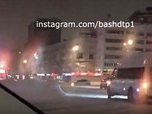 В центре Уфы водитель маршрутки устроил дрифт-шоу