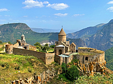 Корреспондента МТРК «Мир» в Армении Лилит Мадунц наградили за популяризацию национальных памятников