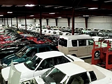 Посмотрите на коллекции из 4000 японских автомобилей и 300+ фургончиков Volkswagen