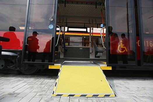В Череповец привезли последние в 2022 году новые трамваи