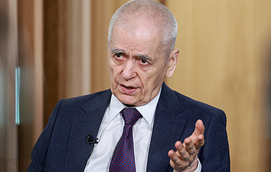 Онищенко допустил подъем заболеваемости COVID-19 из-за варианта "Стратус"