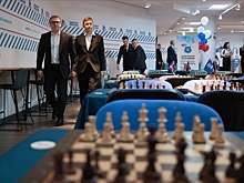 В Челябинске открыли шахматный клуб чемпиона мира Сергея Карякина