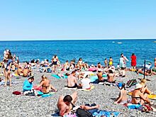 В Крыму временно закрыли пляжи после наводнения
