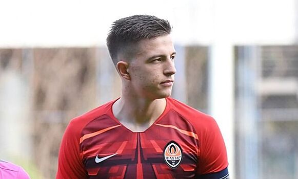 "Интер" может заменить Хандановича украинским вратарём