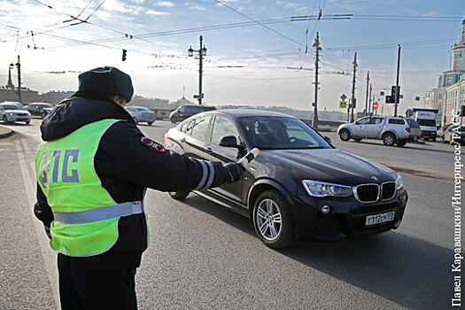 Автомобилисты выступили против приравнивания употребления водителями алкоголя и сильных лекарств