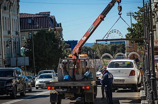 Право эвакуатора: спецмашины, нарушающие ПДД, будут штрафовать по всей строгости