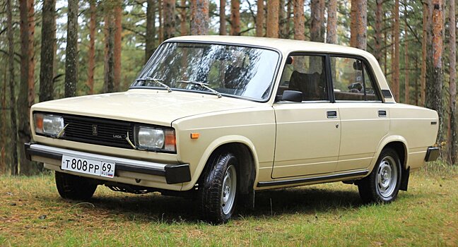 ВАЗ 2105 "Жигули" Retrò, Auto, Motori