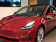 Водитель Tesla проехал 1200 километров на автопилоте