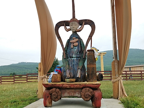 Бурятский театр драмы покажет в Забайкалье спектакль, вдохновлённый скульптурами Даши Намдакова