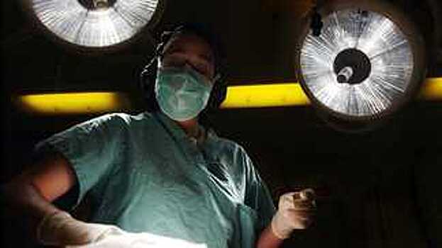 В Череповце впервые в регионе повели операцию по удалению тромба из мозга