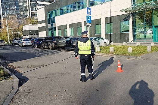 В Екатеринбурге неустановленный автомобиль сбил ребенка и уехал с места ДТП