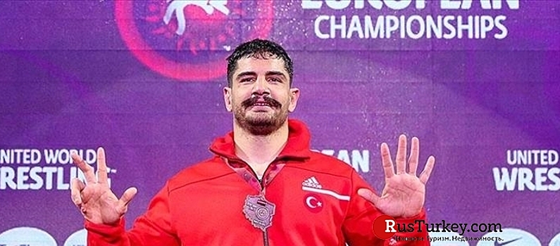 Таха Акгюль стал восьмикратным чемпионом Европы по борьбе