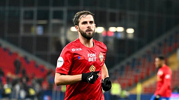 Жемалетдинов - о Пьяниче: удивляет, как он обращается с мячом, как перед приёмом он уже знает, куда отдаст пас