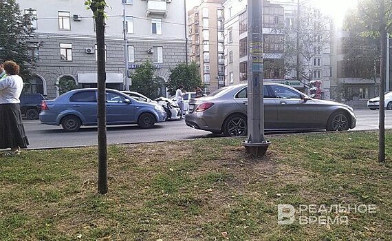 В Казани на улице Павлюхина произошла авария