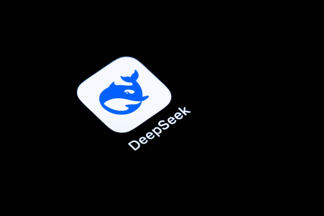 Роскомнадзор прокомментировал утечку переписки россиян и DeepSeek