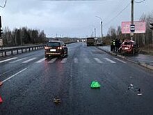          В Гнусино «КамАЗ» влетел в две иномарки        