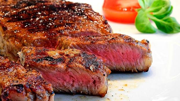 Врач предупредила о главной опасности рыбы и мяса