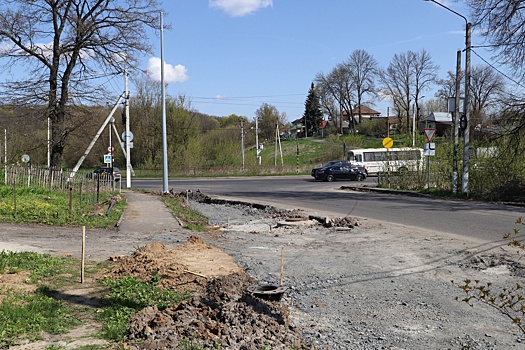 В Курске при ремонте дороги на улице Светлой учтут пожелания жителей