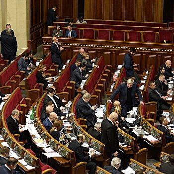 В Раде заверили, что принятый закон о реинтеграции не означает начало торговли с Донбассом