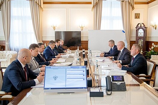 Губернатор Александр Соколов и министр транспорта России Андрей Никитин обсудили планы по ремонту моста через Пижму